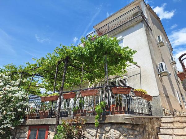 Apartments Yasmin i Marina, Забронировать Апартаменты/квартира Цриквеница Приморско-Горанская жупания