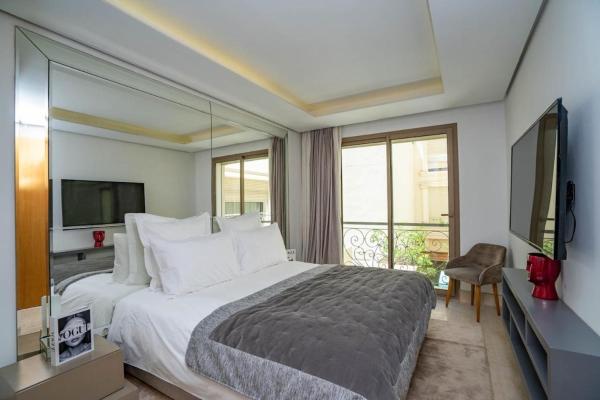 Bright Luxury Studio Apartment - City Center, Забронировать Апартаменты/квартира Касабланка Большая Касабланка