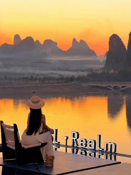 Yangshuo Riverscape Retreat beside the Yulong River & swimming pool, Забронировать  Яншо Гуанси