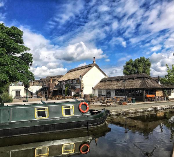 Owd Nells Tavern, Забронировать  Отели Гарстанг 4 звезды, 4*