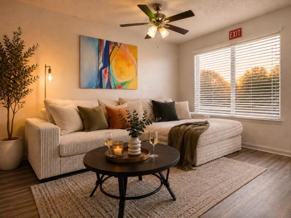 Arlington 2BR Stay - 8 Min Walk to AT&T Stadium - Parking, Забронировать  Арлингтон Dallas - Fort Worth Metropolitan Area