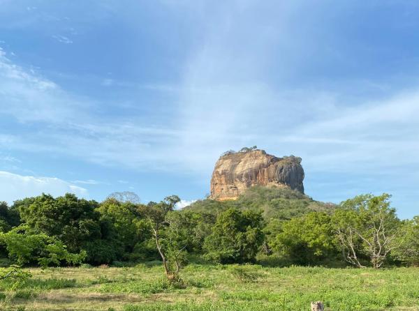 Panthera Fort Sigiriya Inn, Забронировать  Отели Сигирия с парковкой, Парковка