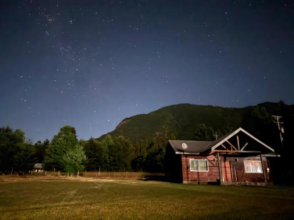 Cabaña La Ondina, Забронировать  Отели Мелипеуко с парковкой, Парковка