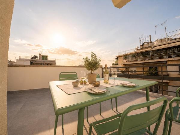 Theas Living, Забронировать  Афины Острова Саронического залива - Аттика