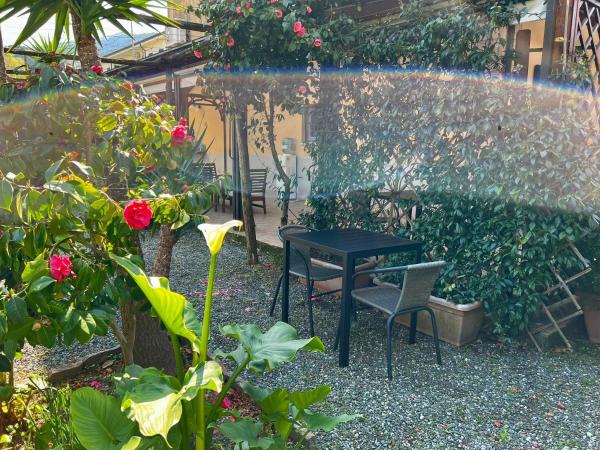 La Pergola - Camere ed Appartamenti con Giardino, Забронировать  Отели Чинкве-Терре с парковкой, Парковка