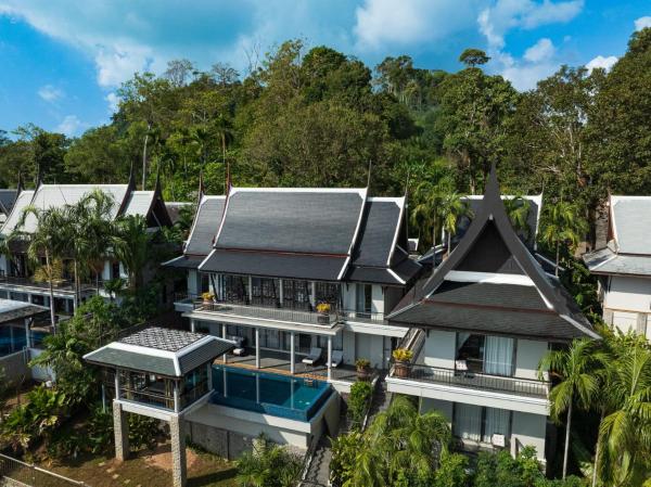 Luxury 5BR Sea View Villa - Koh Sirey, Забронировать  Отели острова Пхукета с бассейном, Бассейн