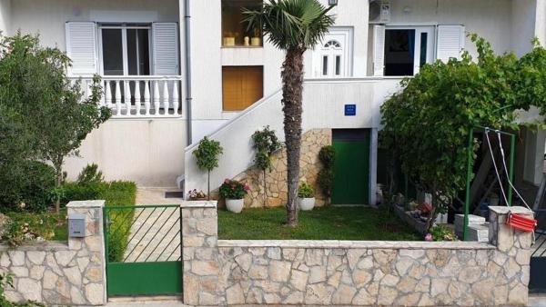 Apartments with parking space Vodice - 25282, Забронировать Апартаменты/квартира Водице Шибенско-Книнская жупания