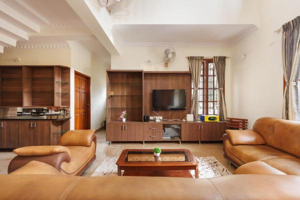 Auro Villa by RedOlive5BHK Manyata30min Airport, Забронировать  Бангалор штат Карнатака