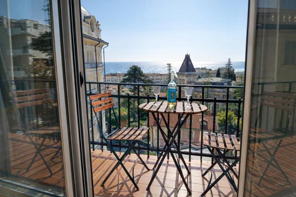 Sanremo Central Rooms, Забронировать  Отели Ривьера-дей-Фьори с парковкой, Парковка