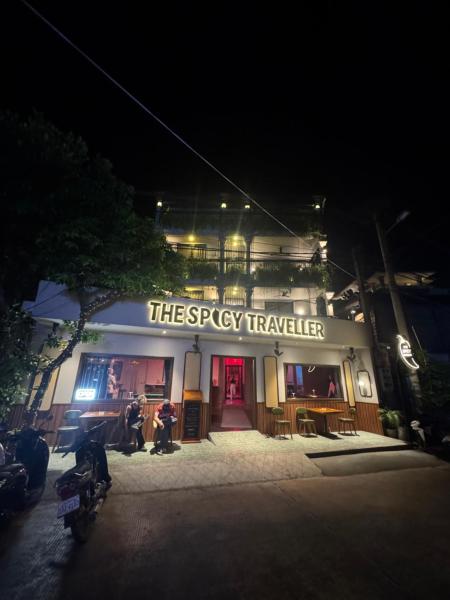 The Spicy Traveller Hotel, Hostel & Guesthouse, Забронировать  Сиемреап Провинция Сием-Рип