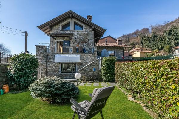 Il Borgo del Vergante, Забронировать  Отели Пьемонта с парковкой, Парковка