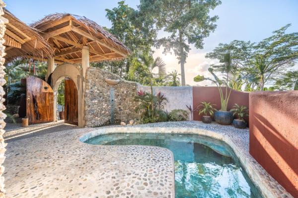 Highlife Hill Villa, Забронировать  Генерал Луна Остров Сиаргао