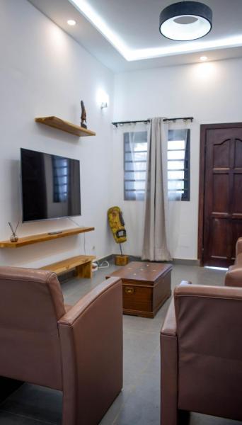 MAYORA - Confortable Villa avec Terrasse couverte a Lomé, Забронировать  Ломе Golfe