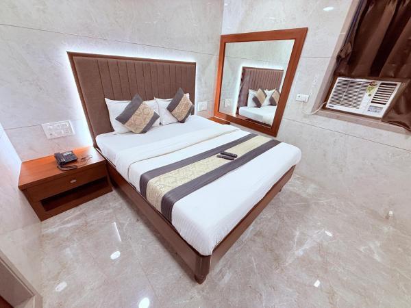 Shiv Sagar Lodge - ONLY FOR INDIAN NATIONALS, Забронировать  Мумбай Mumbai Region