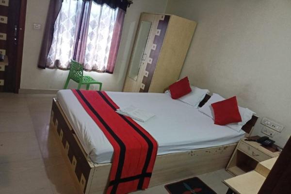 Hotel Zaika Inn, Забронировать  Джамб штат Махараштра