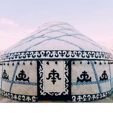 Yurt Camp Tunduk, Забронировать  Отели Каракола с парковкой, Парковка