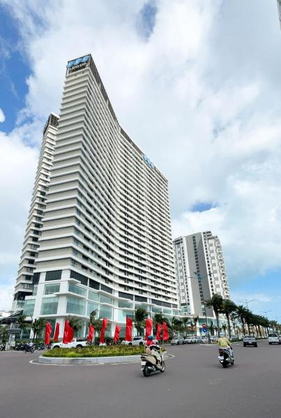 FLC Sea Tower Quy Nhơn - Ngọc An Condotel Seaview, Забронировать  Отели Куинён с парковкой, Парковка