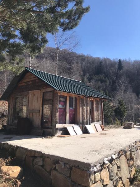 Mountain Villa Nize Pole, Забронировать  Отели Nižepole с парковкой, Парковка