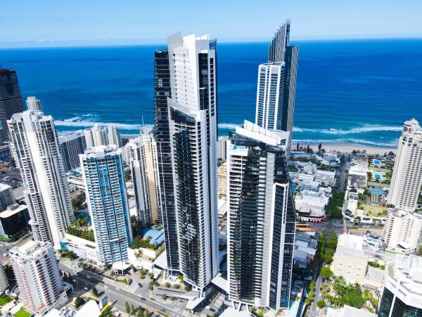 Circle on Cavill Apartments - Central Surfers Paradise - Hosted by wowstay, Забронировать Апартаменты/квартира Отели Серферс-Парадайс с бассейном, Бассейн