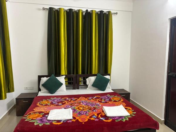 Ashirvaad Kunj, Забронировать  Отели Ришикеш с парковкой, Парковка