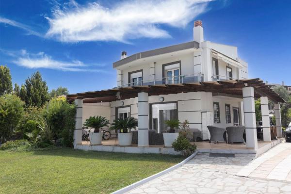 Villa Beta 2 - 3min walk to Elephant and Mako, Забронировать  Отели Пефкохори с парковкой, Парковка