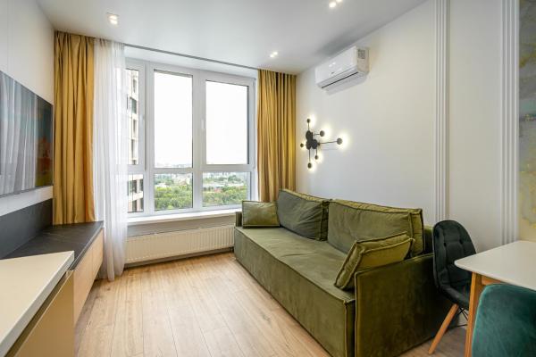 18-100 Poetika, Degtyarivska 25e, Kyiv, Shuliavska metro nearby, stunning city view, Petrovdom Apartment, Забронировать Апартаменты/квартира Киев Киевская область