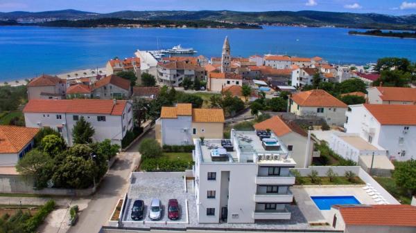 Villa Stella Deluxe, Забронировать  Бизнес-отели Турань, 4* 5*