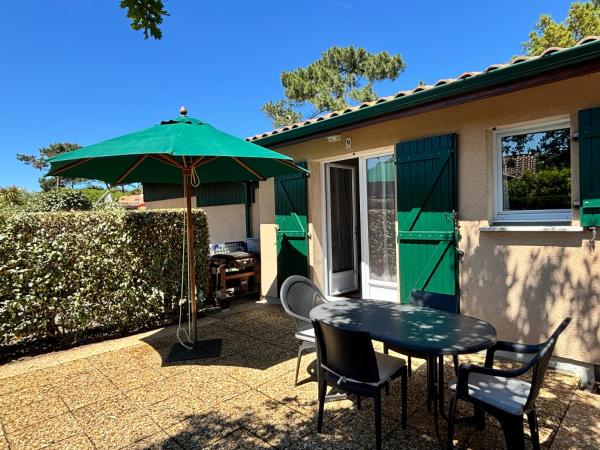 Villa Patio - San Francisco - Plage des Océanides, Забронировать  Отели Аквитаний с парковкой, Парковка
