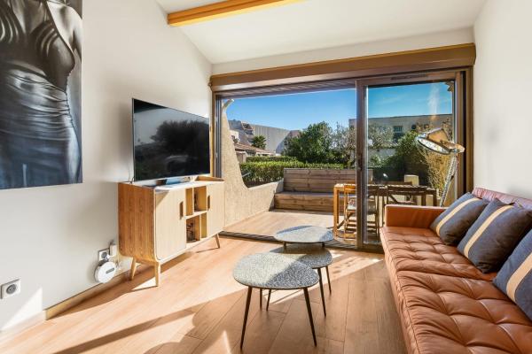 VILLA DESIREE HELIOVILLAGE, Забронировать  Отели Кап-д'Агд с парковкой, Парковка