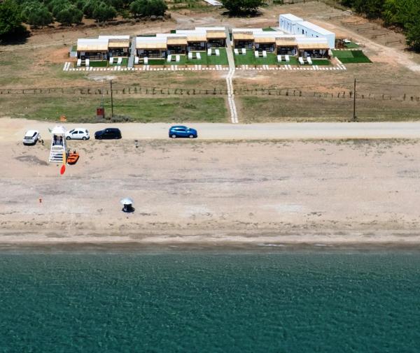 Almond Beachfront Resort - kalyves Halkidiki, Забронировать  Отели Македонии с парковкой, Парковка