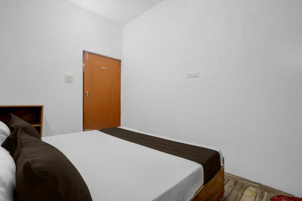 Hotel O JP Prime Inn, Забронировать  Отели Барели 3 звезды, рядом с Железнодорожная станция Барели, 3*