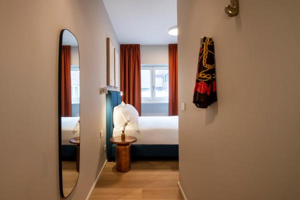 RELSTAY - Vercelli Suites, Забронировать  Милан Ломбардия