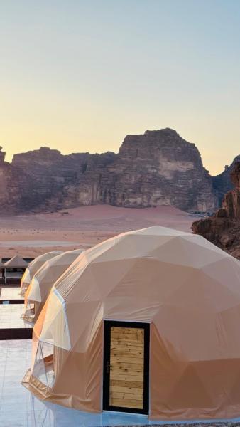 Red sand tent