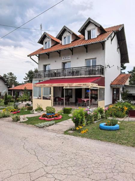 Apartmani Vita, Забронировать  Отели Центральной Сербии с парковкой, Парковка
