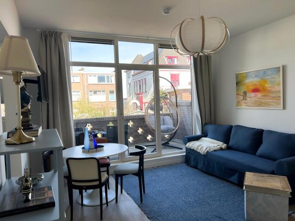 Strandhuis Scheveningen - Studio Apartments, Забронировать Апартаменты/квартира Схевенинген Южная Голландия, рядом с Казино Holland Casino в Схевенингене