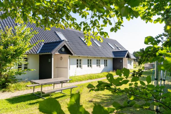 Den Gamle Smedje ved Feriecenter Slettestrand, Забронировать  Фьерритслев 
