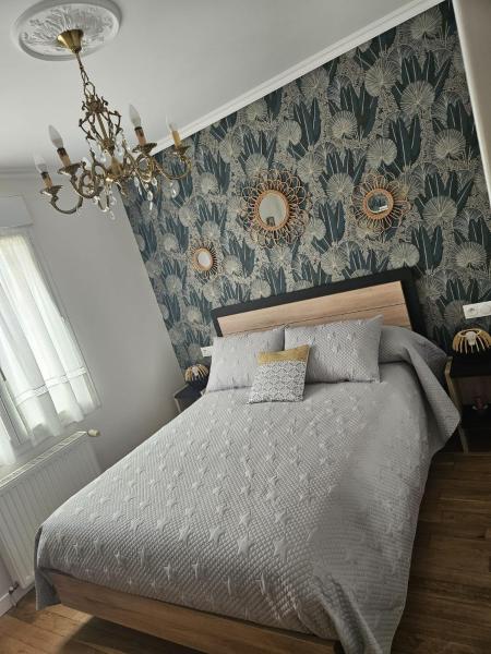 Logement proche Circuit 24h du Mans, Забронировать  Отели Земель Луары с парковкой, Парковка