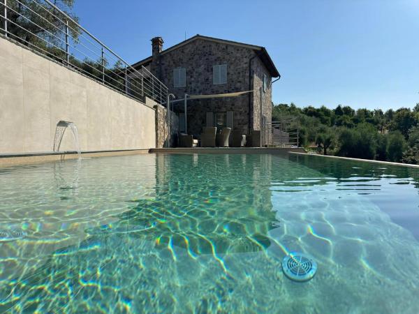 Villa With Private Pool And Ac Near Lucca, Забронировать  Отели Badia Cantignano с парковкой, Парковка