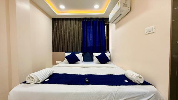 Hotel Kiaan Blue, Забронировать  Удджайн штат Мадхья-Прадеш, рядом с Храм Махакалешвар-Джьотирлинга