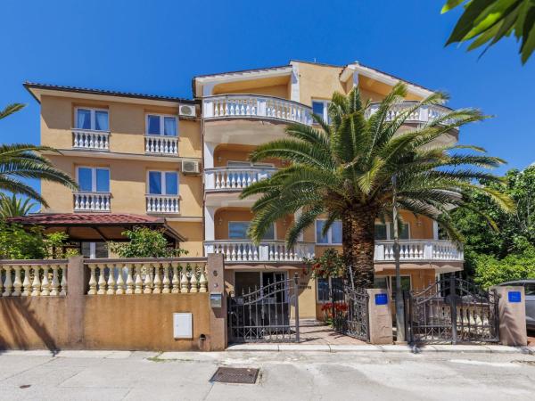 Apartment Villa Canaria studio by Interhome, Забронировать Апартаменты/квартира Пула Pula Riviera