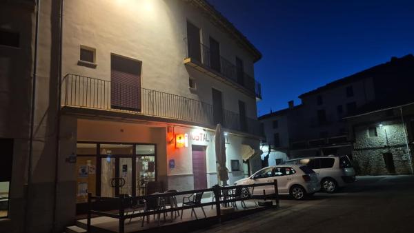 Hostal Restaurante Portell, Забронировать  Портель-де-Морелья Валенсийское сообщество