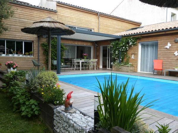 La Villa du Parc, Забронировать  Отели Аквитаний с парковкой, Парковка