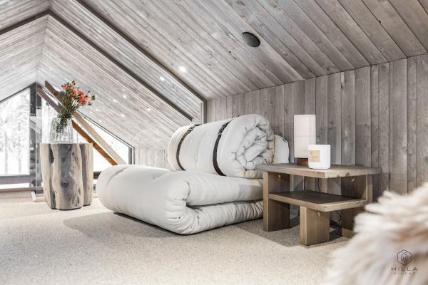 North Suite Glacier 13C by Hilla Villas