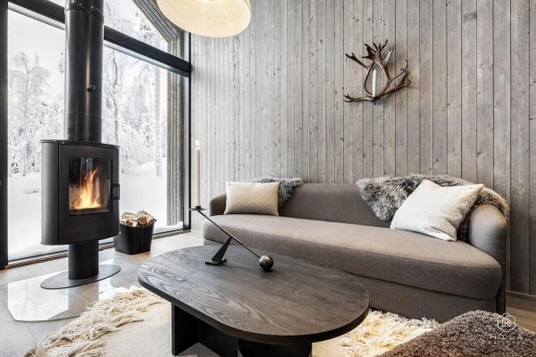 North Suite Glacier 13C by Hilla Villas