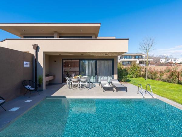 Apartment Quercus Village APP 3 mit privatem Pool by Interhome, Забронировать Апартаменты/квартира Отели Каригадор с бассейном, Бассейн