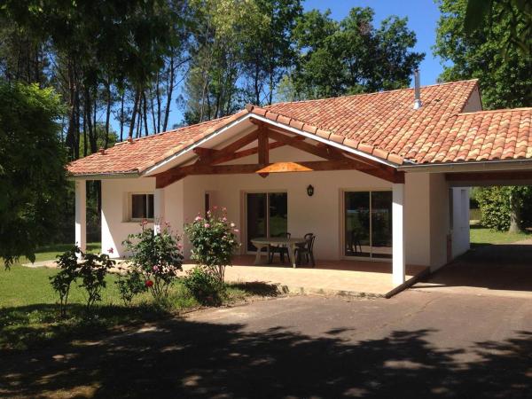 Villa 8 pers., piscine, Soustons - FR-1-857-68, Забронировать  Отели Landes с парковкой, Парковка