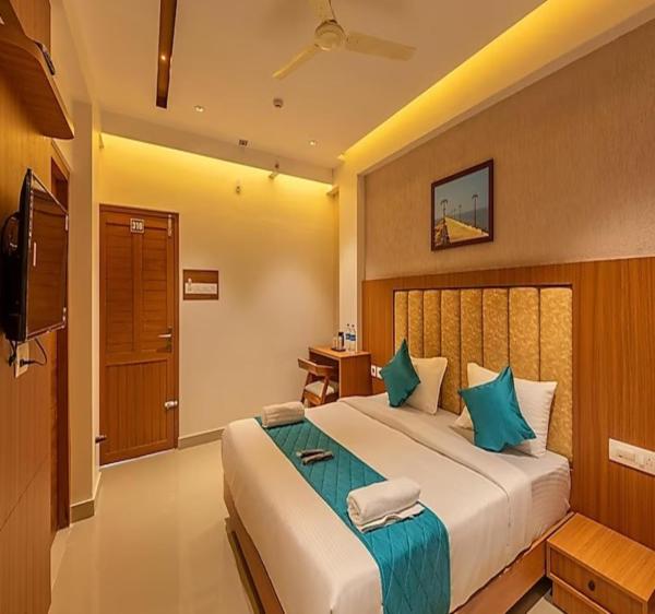 Hotel Morya Suites IGI Airport, Забронировать  Нью-Дели Национальный столичный округ Дели
