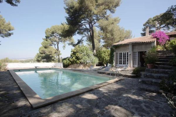 Résidence de Beaucours - maeva Home - Villa avec loisirs et piscine 6 pièces 11 personnes - Prestige MAE-6563, Забронировать  Отели Bandol Wine Route с бассейном, Бассейн
