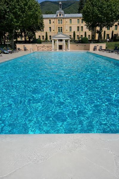 Appartement Domaine des Gipières - Villa DAulan, Забронировать  Отели Drôme Provençale с парковкой, Парковка