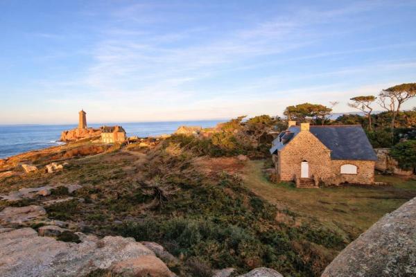 Villa Armor en face du phare du Men Ruz, Забронировать  Перрос-Гирек 